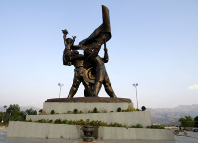 ປຸກລະດົມການເຄື່ອນໄຫວຕ່າງໆມຸ່ງໄປເຖິງການສະເຫຼີມສະຫຼອງ60ປີແຫ່ງວັນໄຊຊະນະດ້ຽນບຽນຝູ